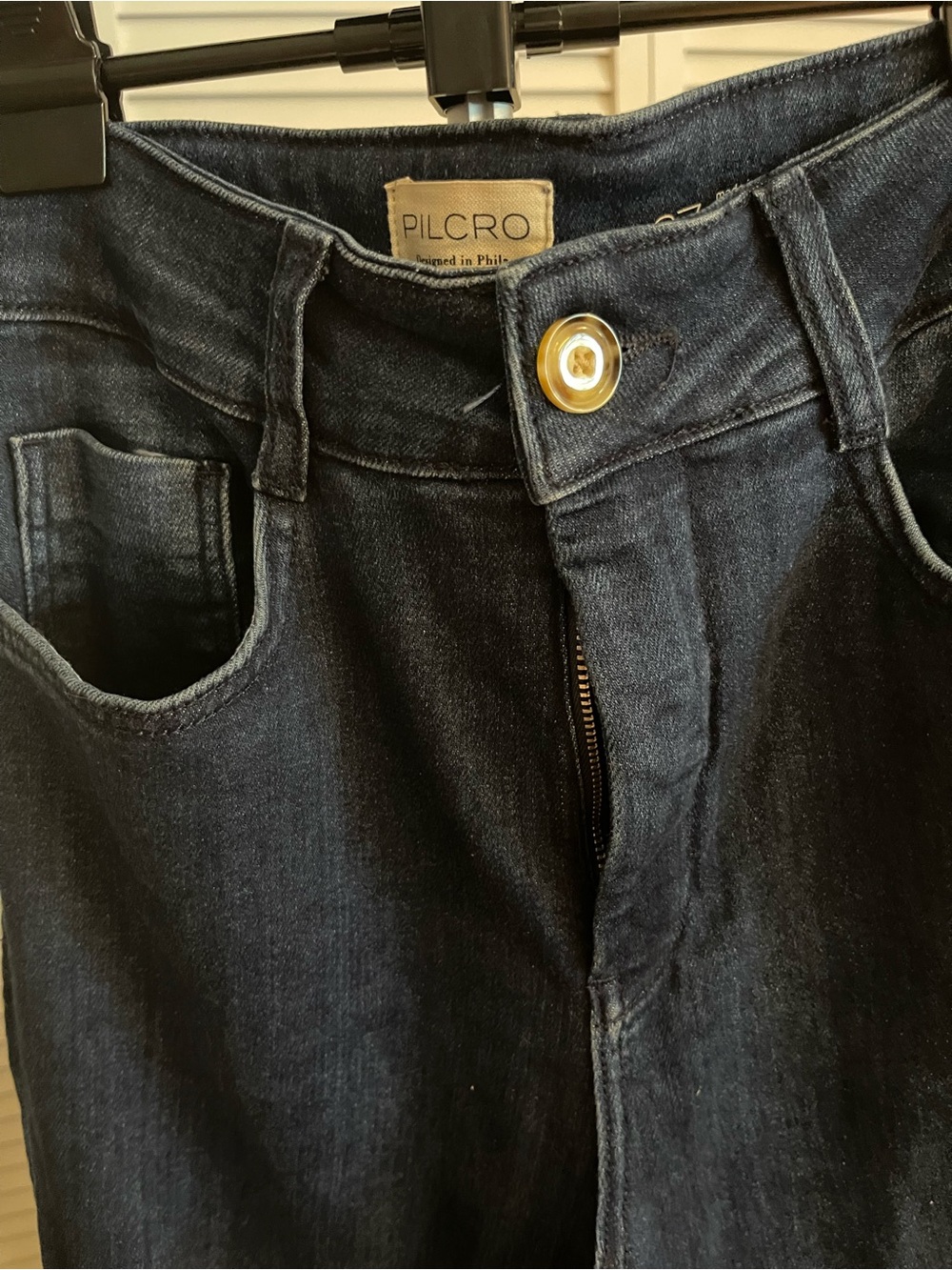 NWOT Pilcro Wide-Leg skipper Jeans in Dark Indigo - Picture 3 of 12